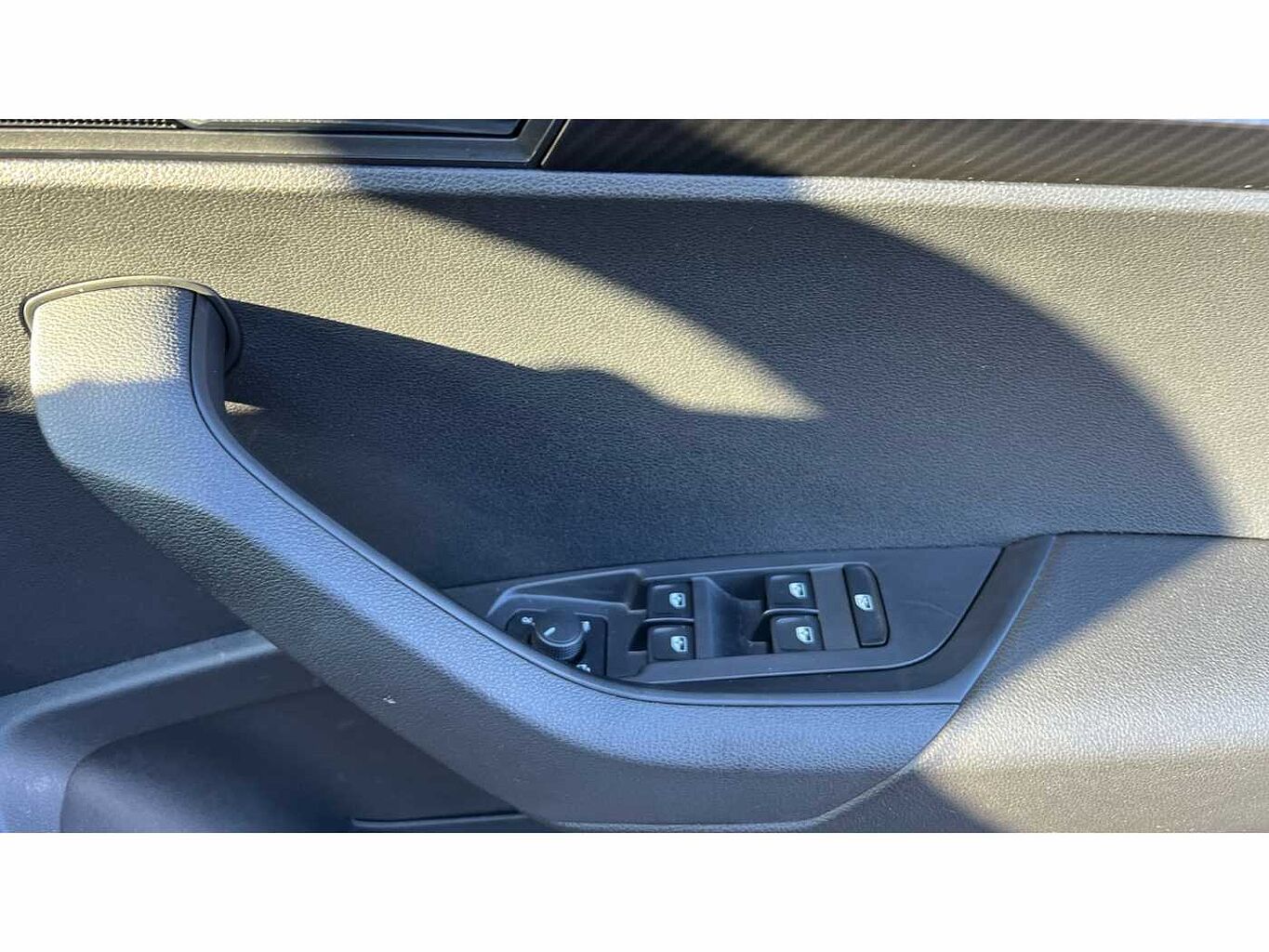 SKODA KAROQ 1.5 TSI Sportline 5dr