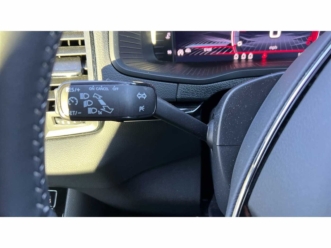 SKODA KAROQ 1.5 TSI Sportline 5dr