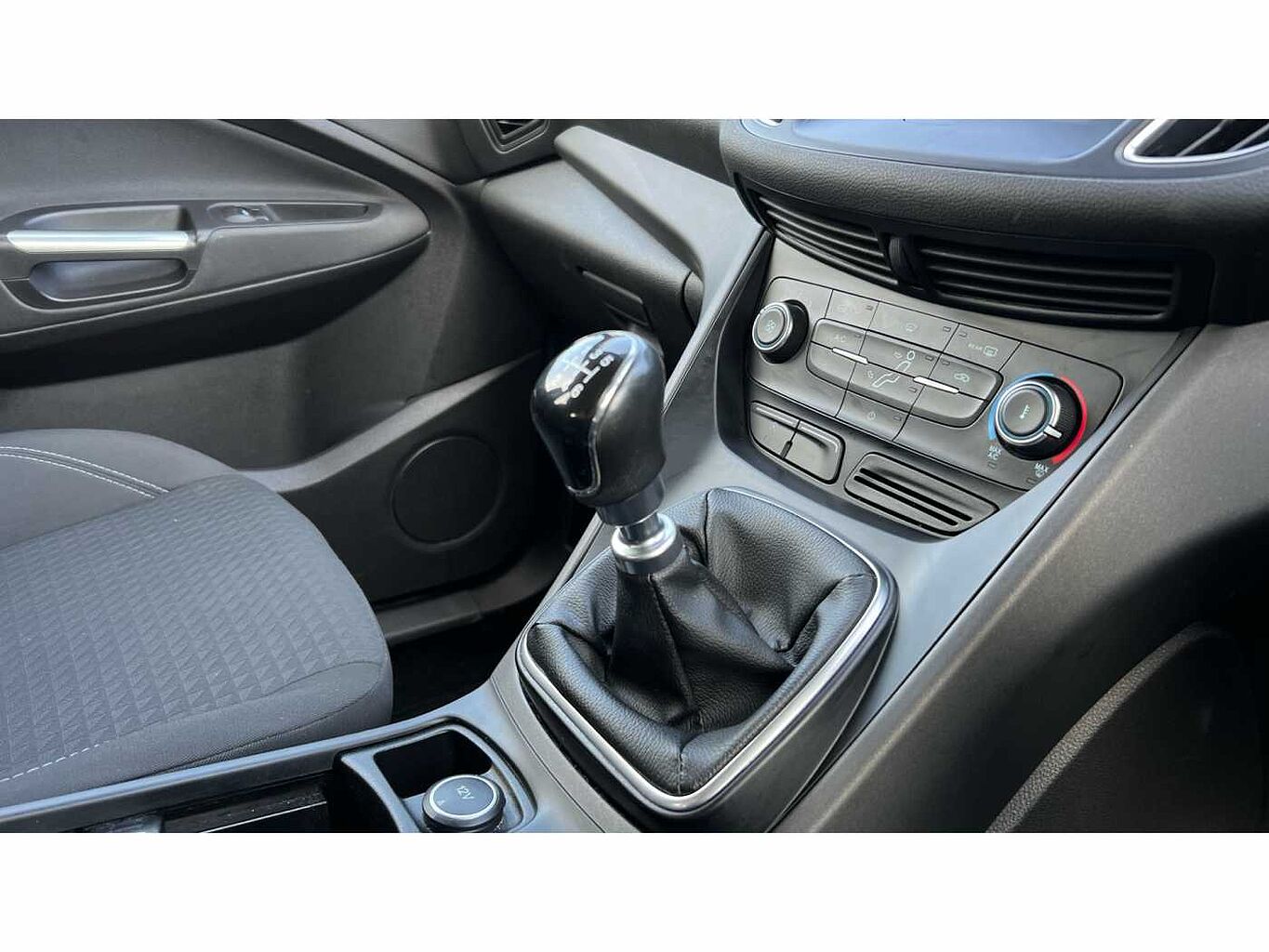 Ford C-MAX 1.5 TDCi (120ps) Zetec MPV
