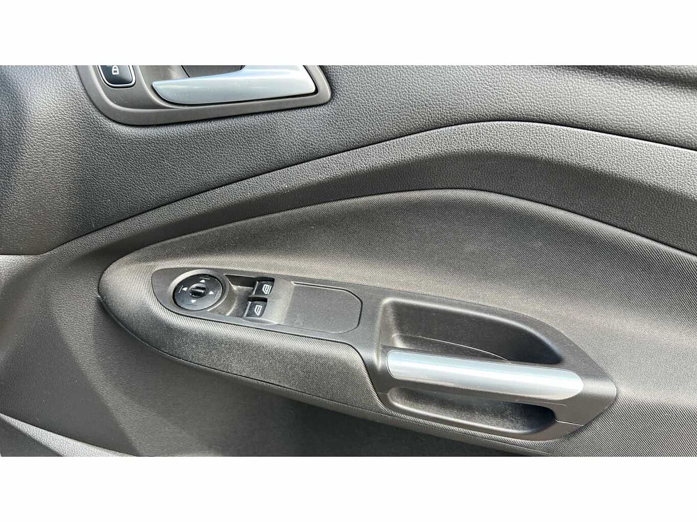 Ford C-MAX 1.5 TDCi (120ps) Zetec MPV