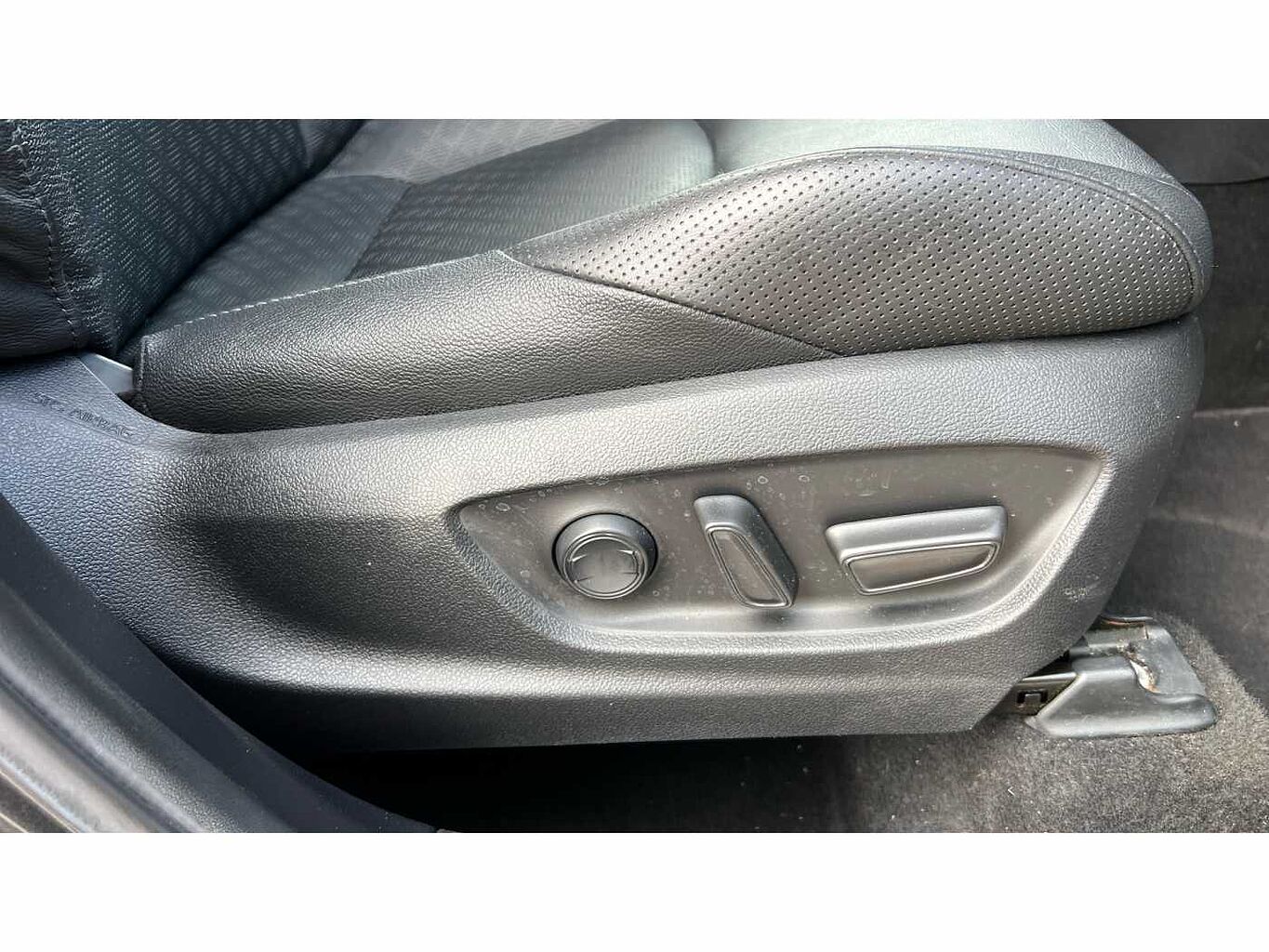 Toyota C-HR Hybrid 1.8 (122bhp) Excel Crossover 5-Dr