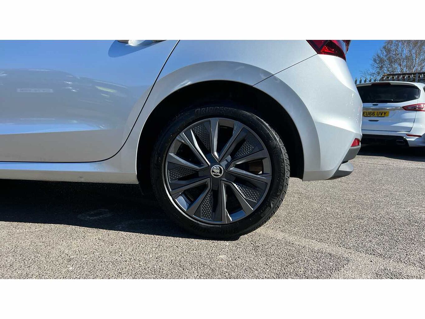 SKODA FABIA 1.0 TSI 110 Colour Edition 5dr