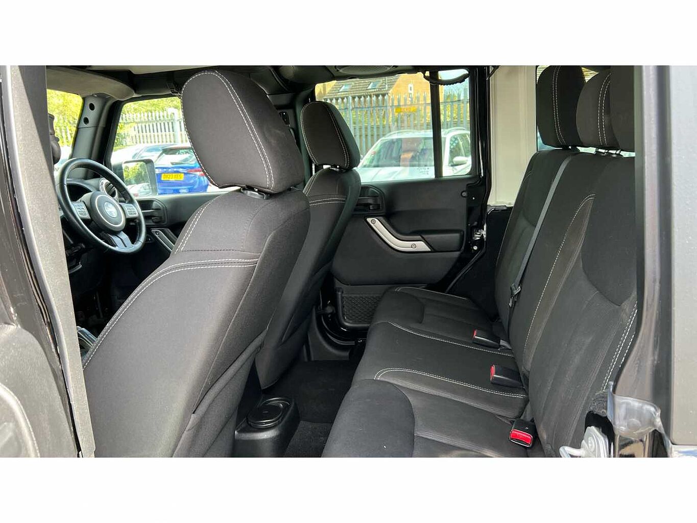 Jeep Wrangler 2.8 CRD Sahara Hard Top 4-Dr