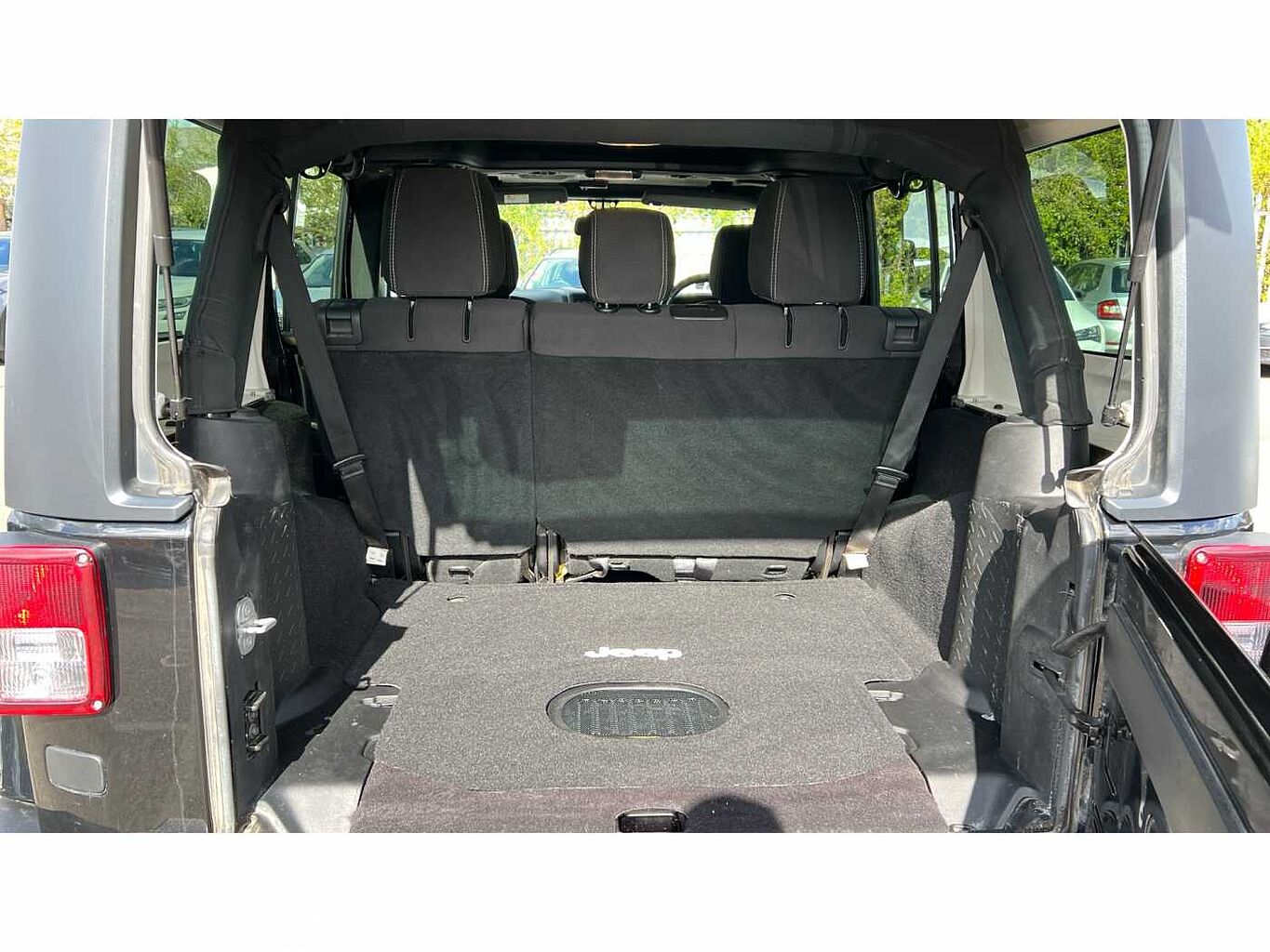 Jeep Wrangler 2.8 CRD Sahara Hard Top 4-Dr