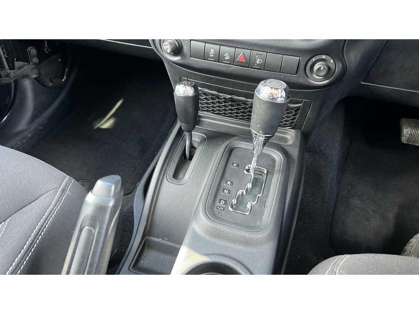 Jeep Wrangler 2.8 CRD Sahara Hard Top 4-Dr