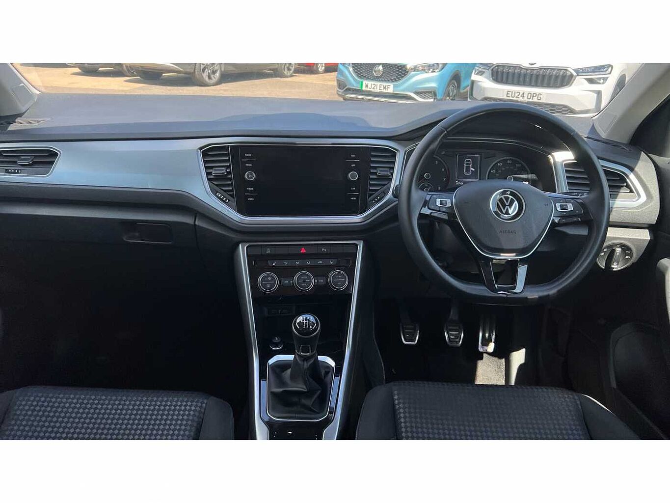 Volkswagen T-ROC 2017 1.0 TSI Active 110PS