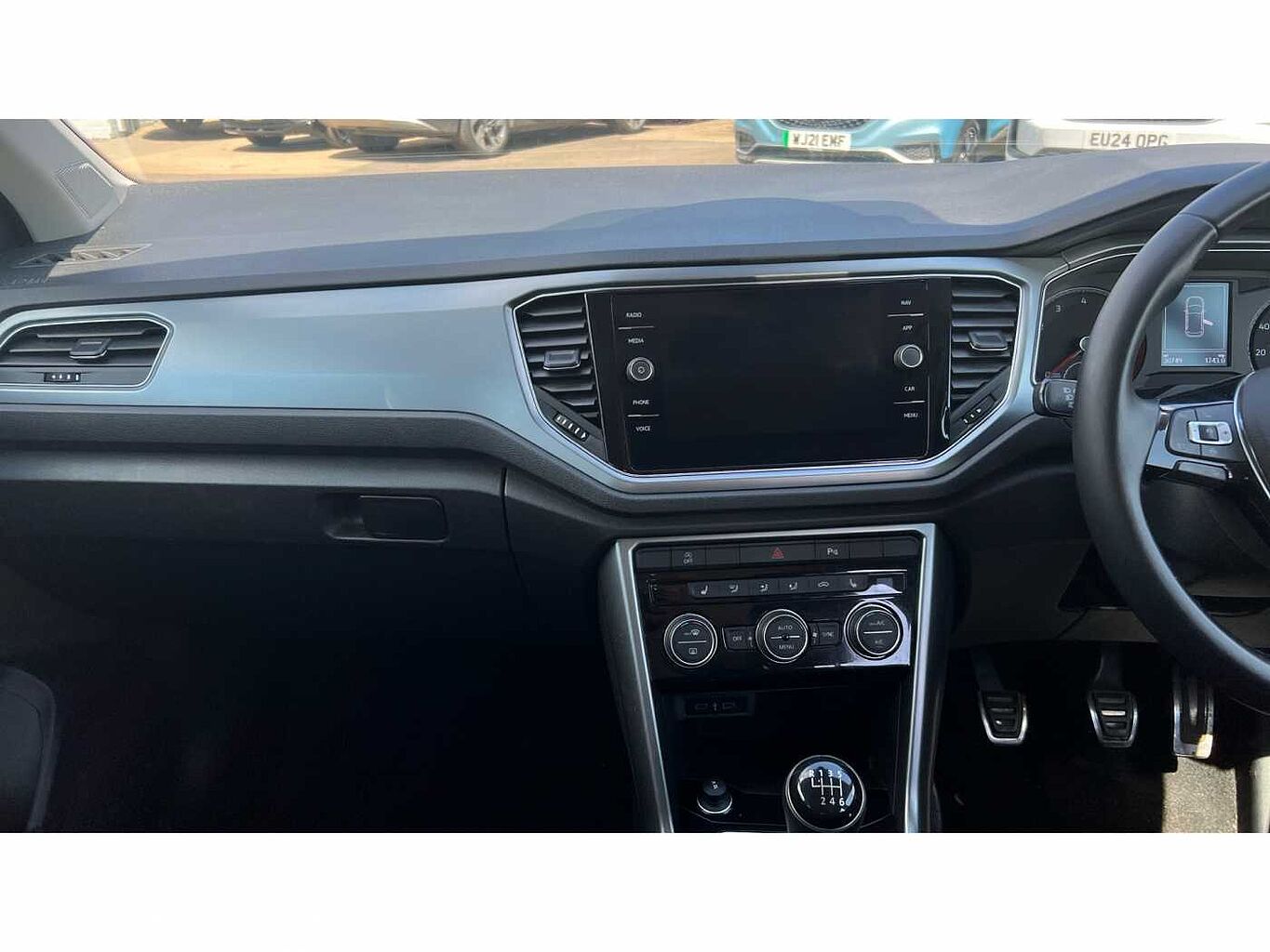 Volkswagen T-ROC 2017 1.0 TSI Active 110PS
