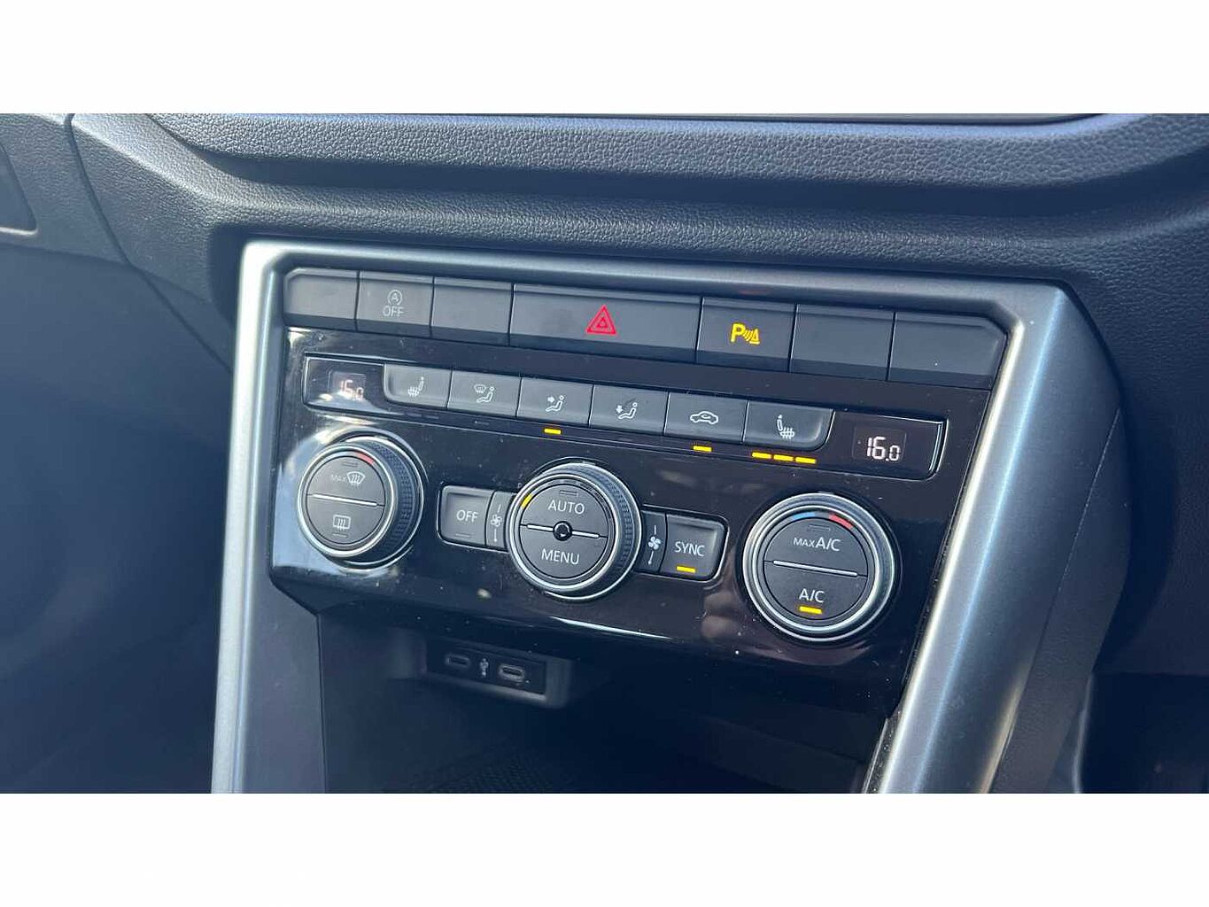 Volkswagen T-ROC 2017 1.0 TSI Active 110PS