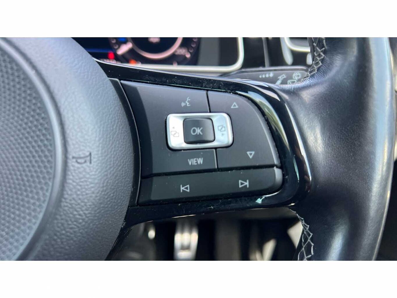 Volkswagen Golf MK7 Facelift 2.0 TSI R 4MOTION 300PS DSG