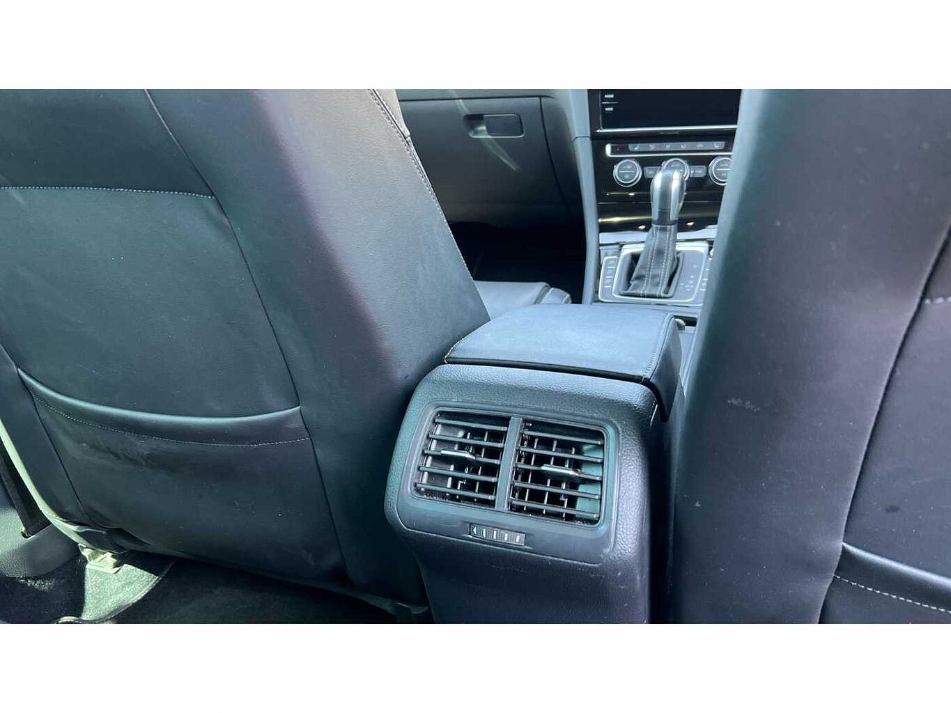 Volkswagen Golf MK7 Facelift 2.0 TSI R 4MOTION 300PS DSG