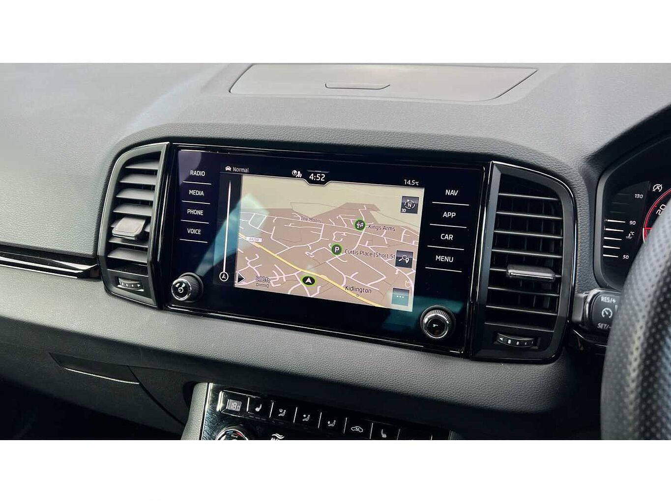 SKODA Karoq SUV 1.5 TSI (150ps) SportLine ACT
