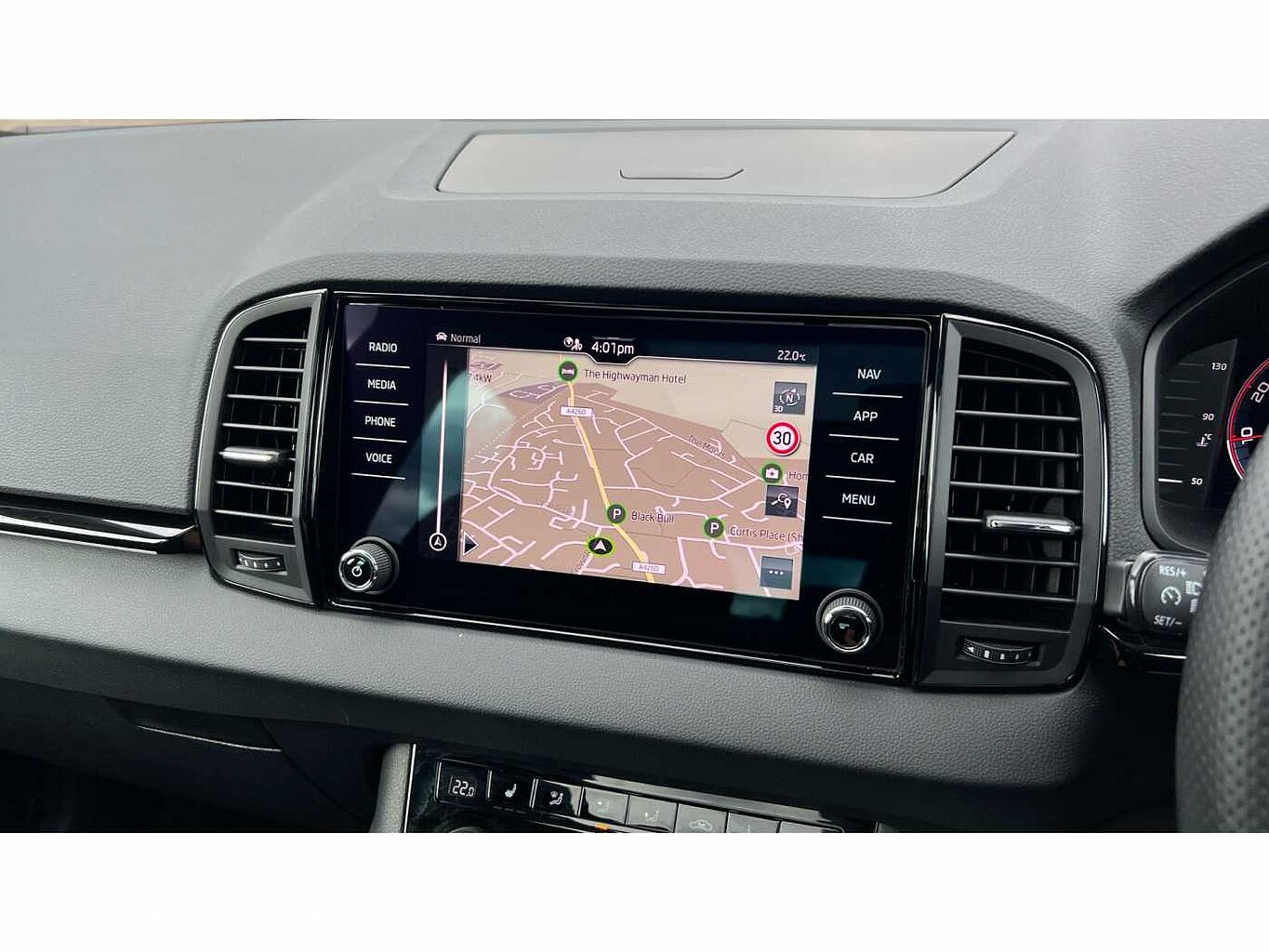 SKODA Karoq SUV 1.5 TSI (150ps) SportLine ACT