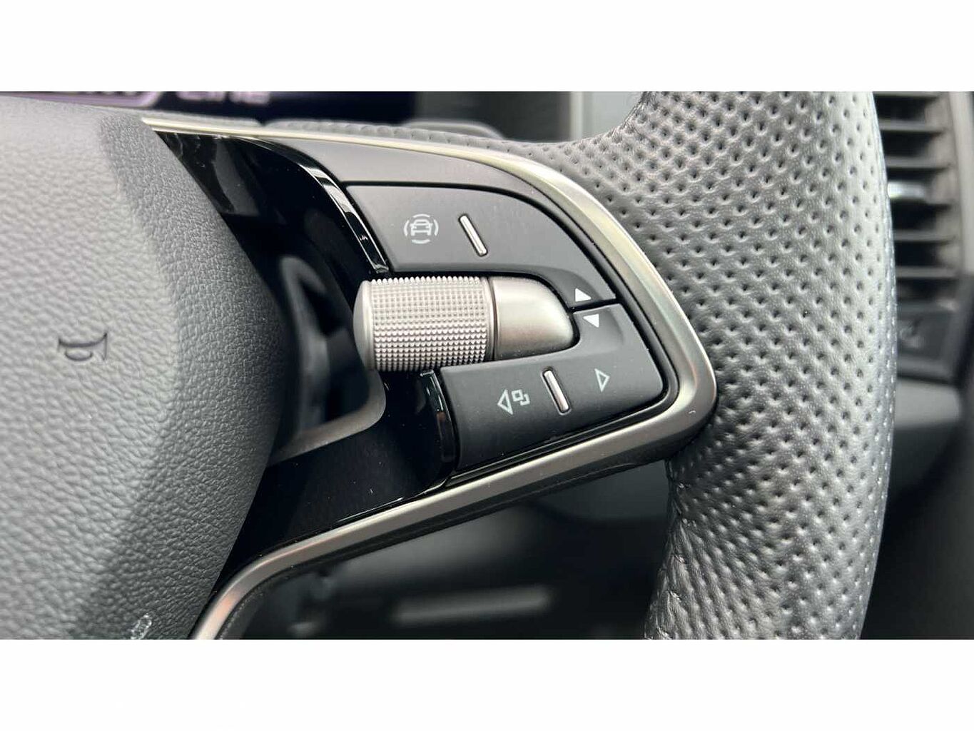 SKODA Karoq SUV 1.5 TSI (150ps) SportLine ACT