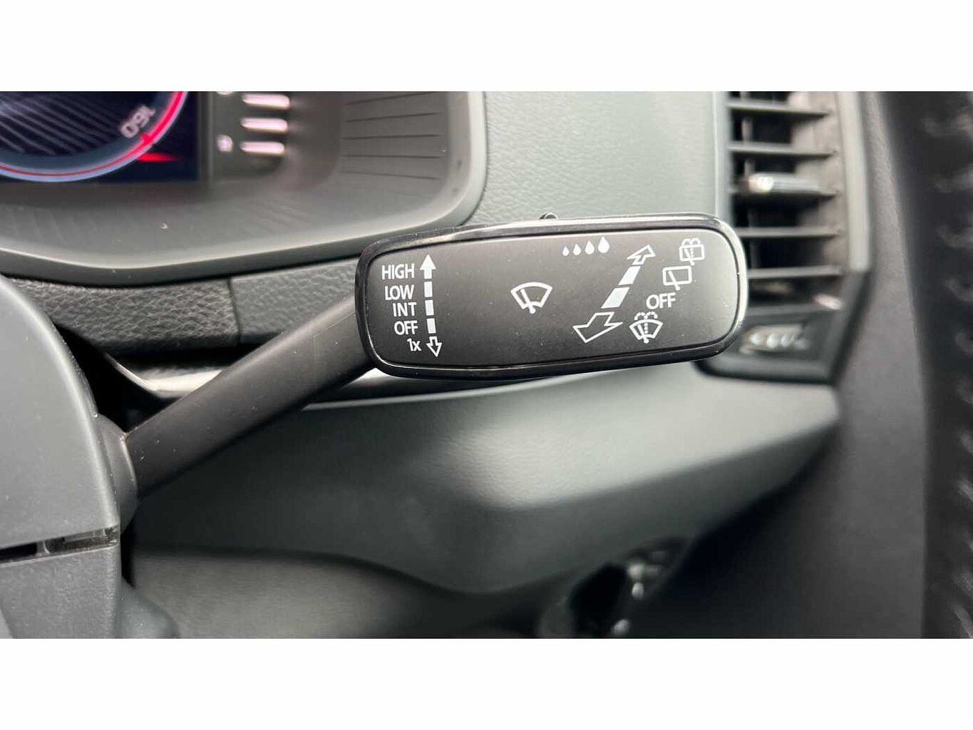 SKODA Karoq SUV 1.5 TSI (150ps) SportLine ACT