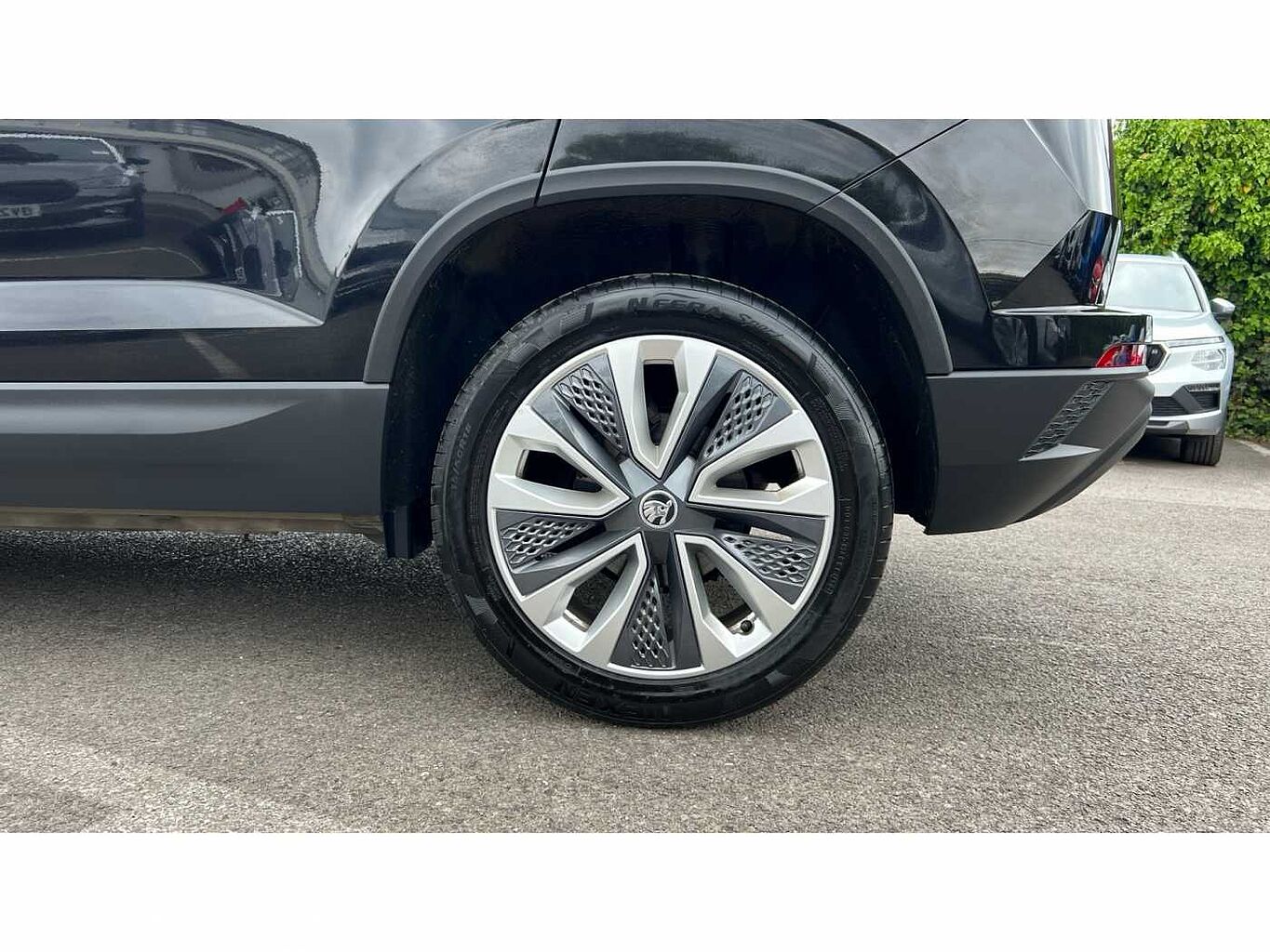 SKODA KAROQ 1.5 TSI SE L 5dr