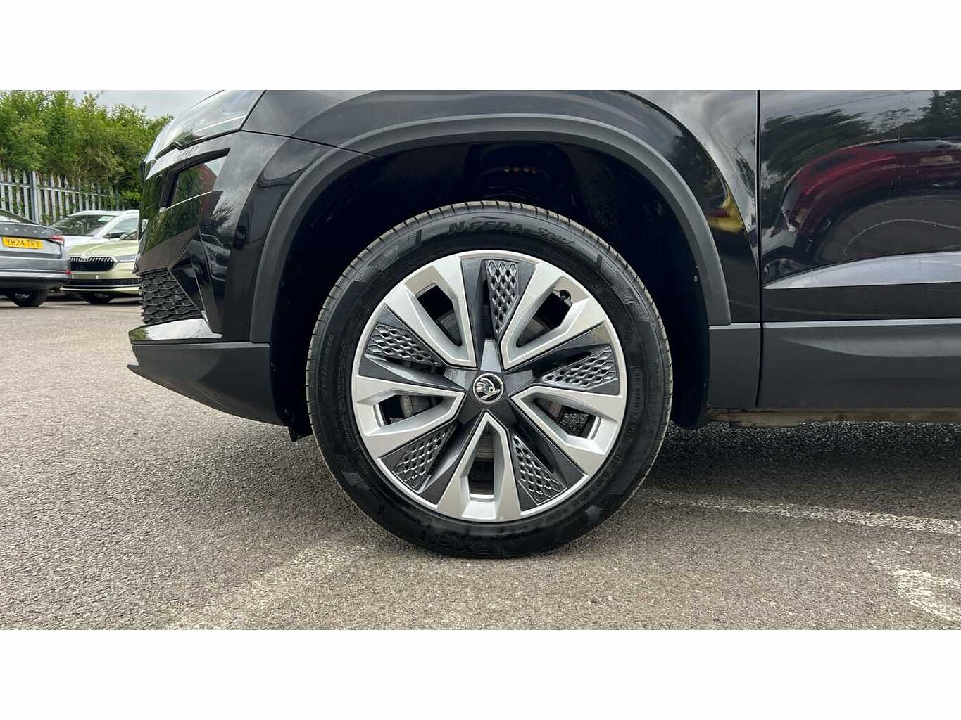 SKODA KAROQ 1.5 TSI SE L 5dr