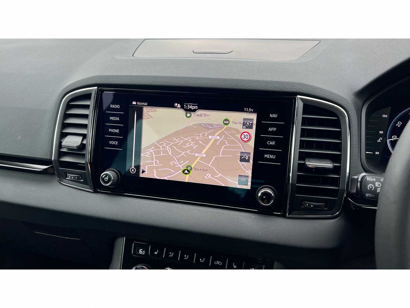 SKODA KAROQ 1.5 TSI SE L 5dr
