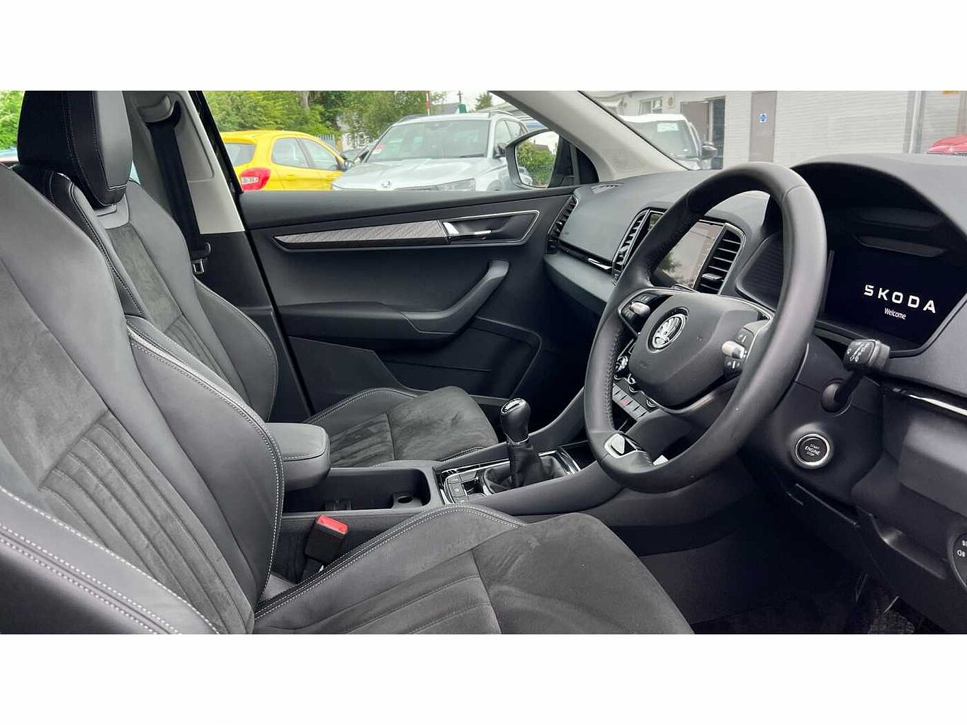 SKODA KAROQ 1.5 TSI SE L 5dr