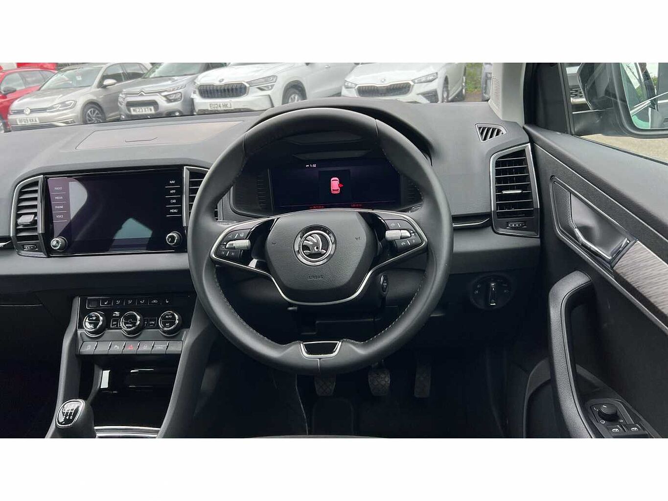 SKODA KAROQ 1.5 TSI SE L 5dr