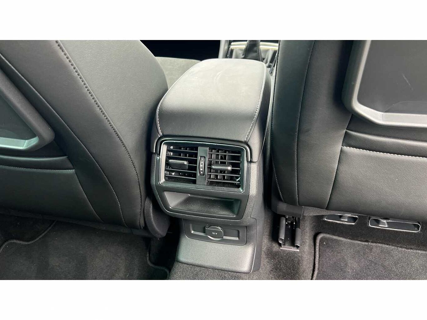 SKODA KAROQ 1.5 TSI SE L 5dr