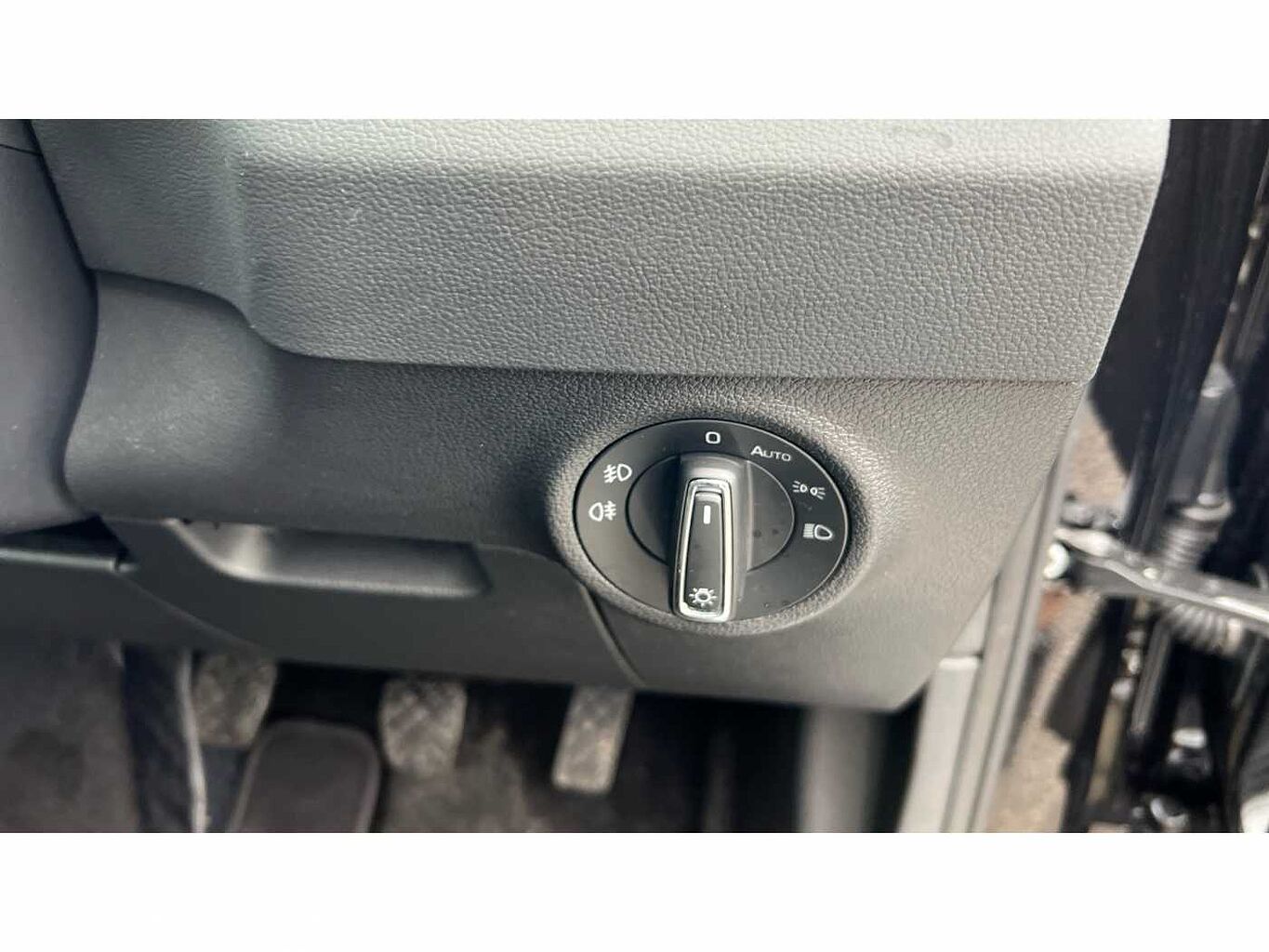 SKODA KAROQ 1.5 TSI SE L 5dr