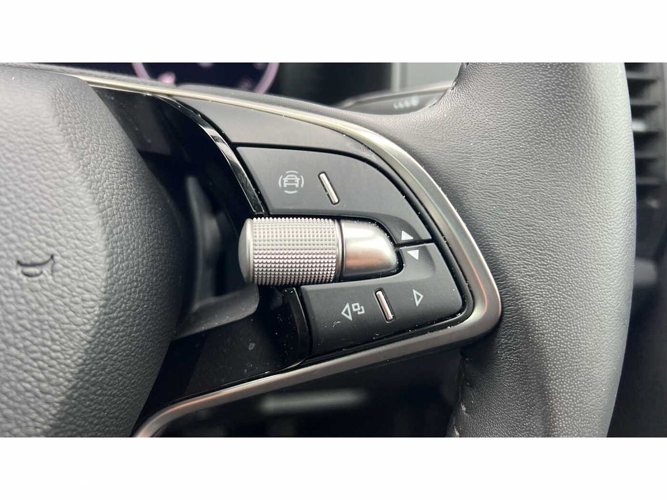 SKODA KAROQ 1.5 TSI SE L 5dr
