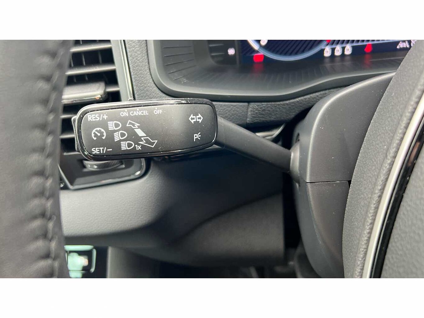 SKODA KAROQ 1.5 TSI SE L 5dr