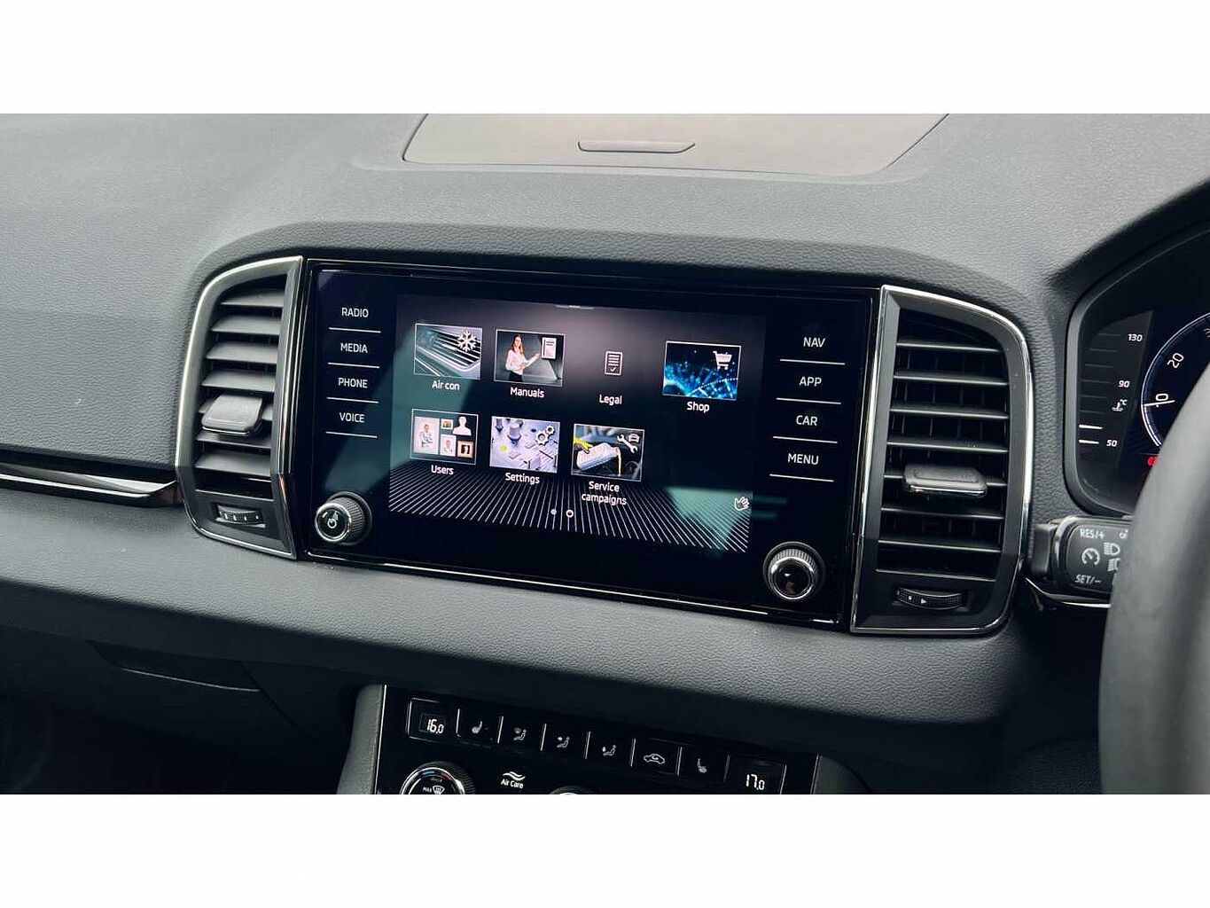 SKODA KAROQ 1.5 TSI SE L 5dr