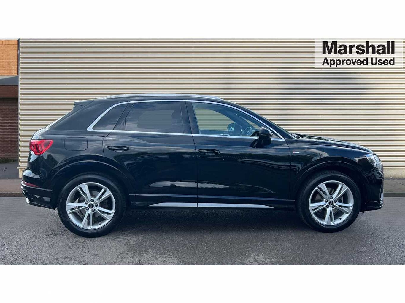 Audi Q3 1.5 35 TFSi (150ps) S Line (s/s) S Tronic