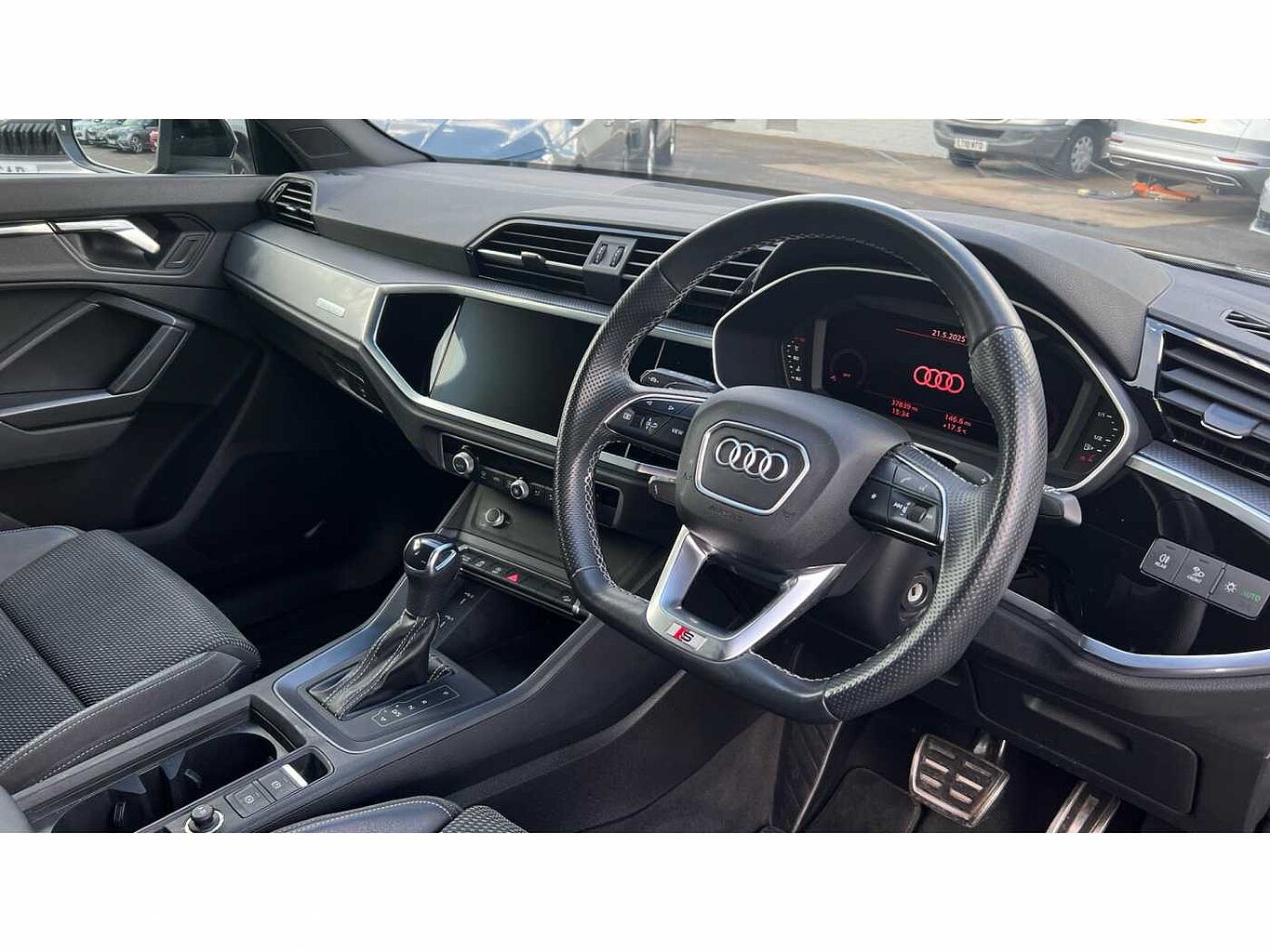 Audi Q3 1.5 35 TFSi (150ps) S Line (s/s) S Tronic