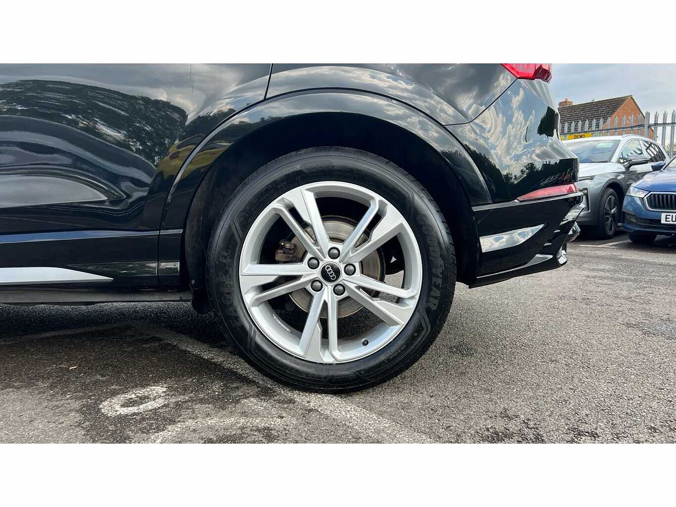 Audi Q3 1.5 35 TFSi (150ps) S Line (s/s) S Tronic