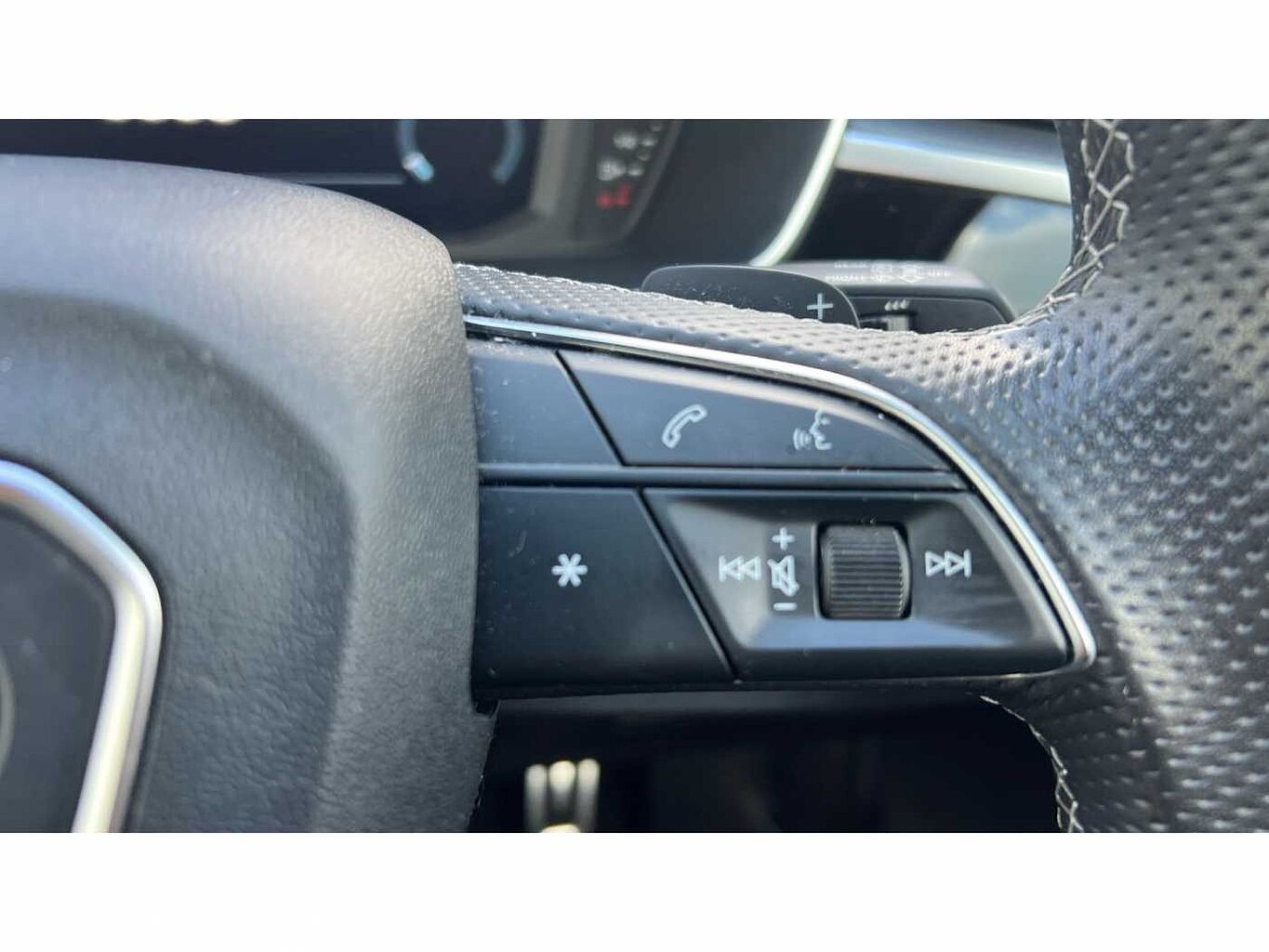 Audi Q3 1.5 35 TFSi (150ps) S Line (s/s) S Tronic