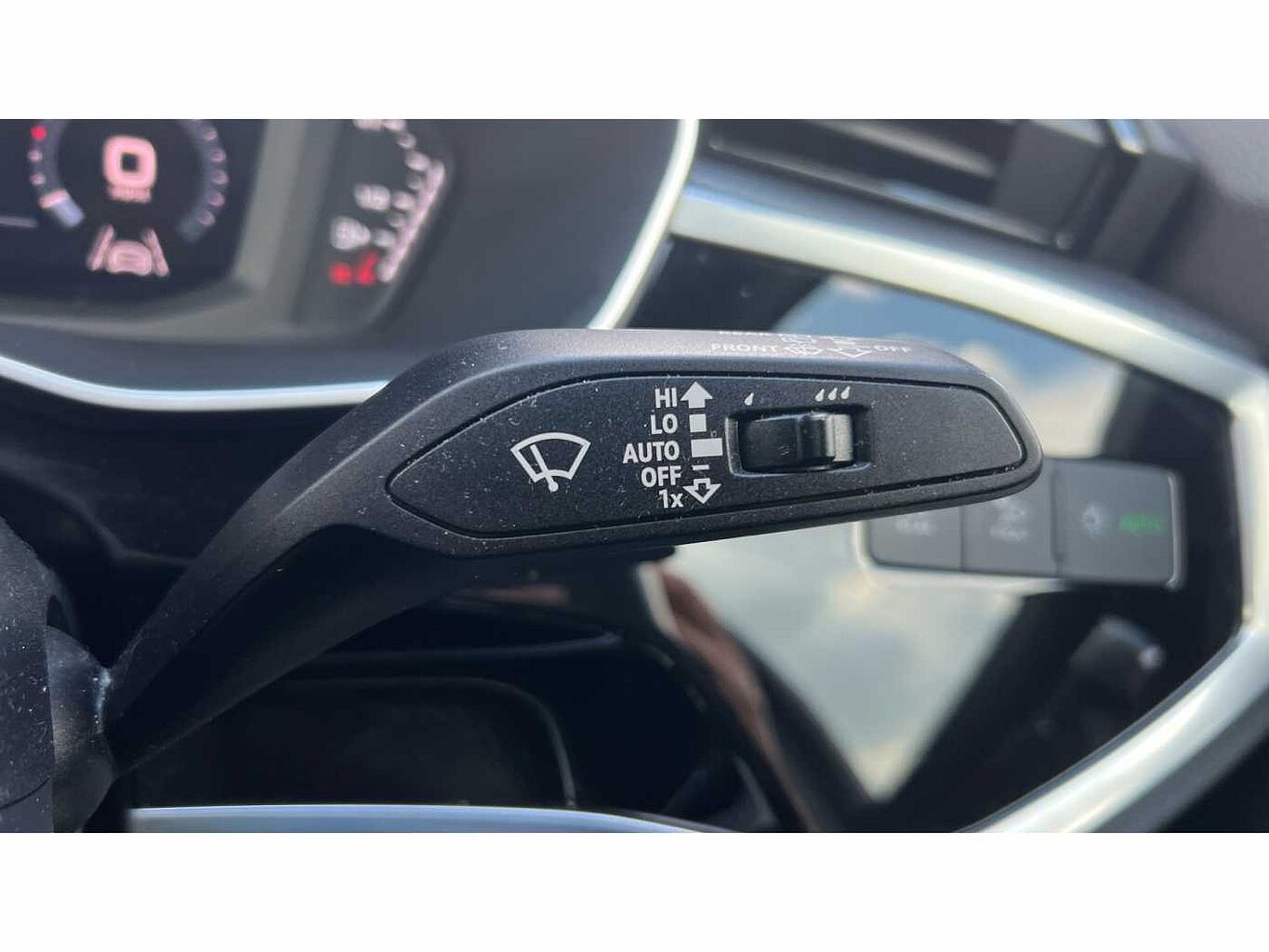 Audi Q3 1.5 35 TFSi (150ps) S Line (s/s) S Tronic