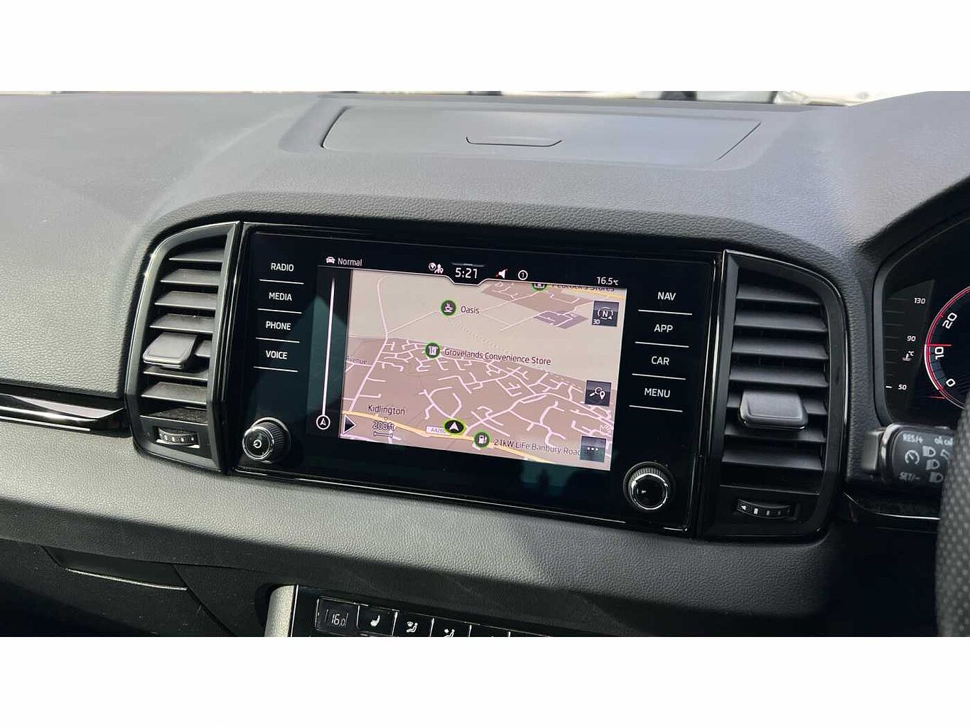 SKODA Karoq SUV 1.5 TSI (150ps) SportLine ACT