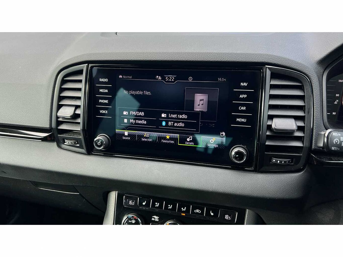 SKODA Karoq SUV 1.5 TSI (150ps) SportLine ACT