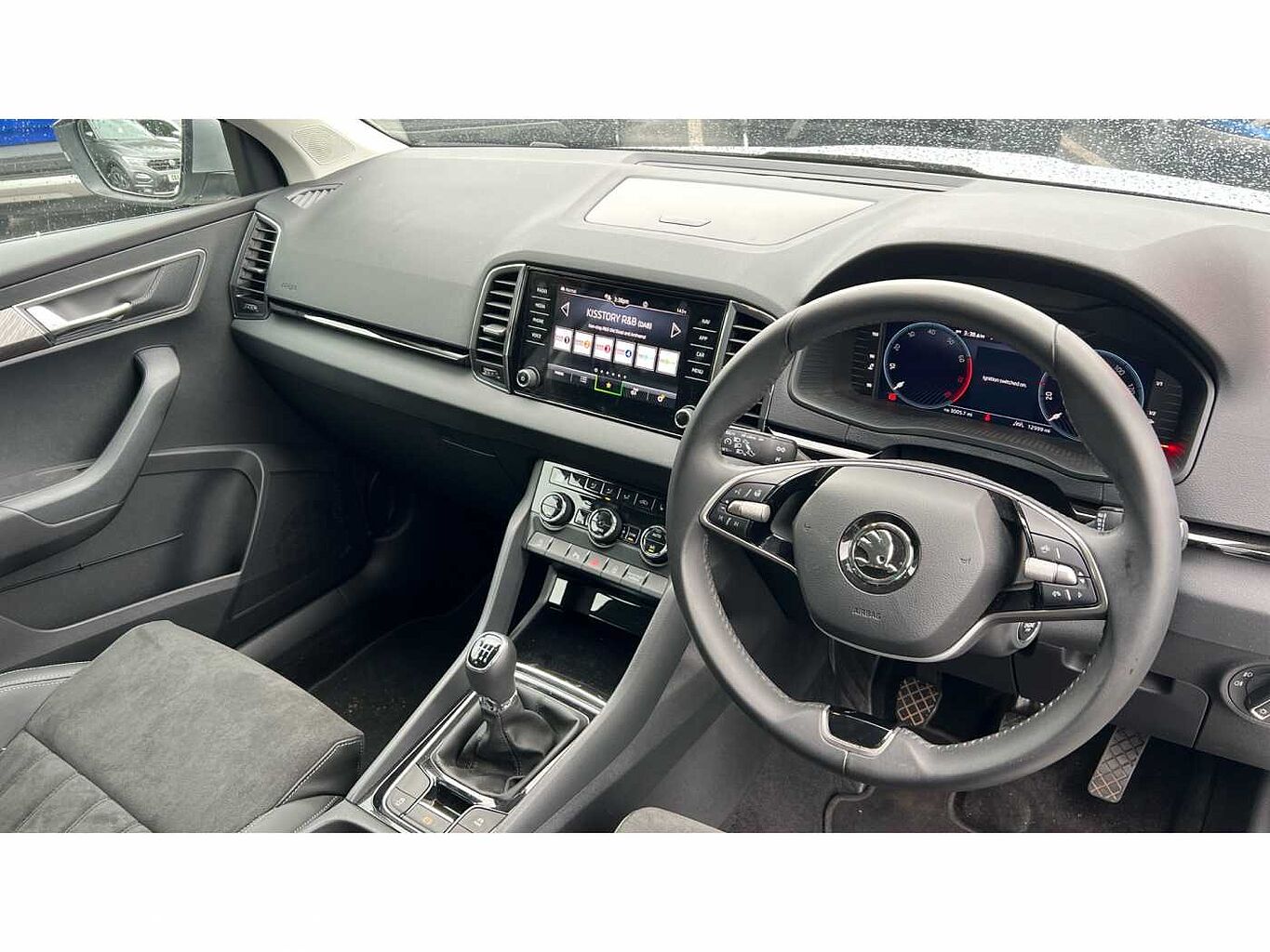 SKODA KAROQ 1.5 TSI SE L 5dr