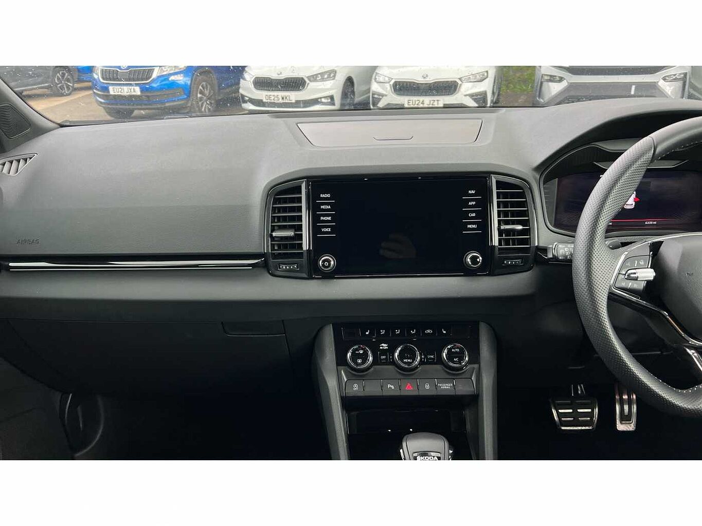 SKODA Karoq SUV 1.5 TSI (150ps) SportLine ACT