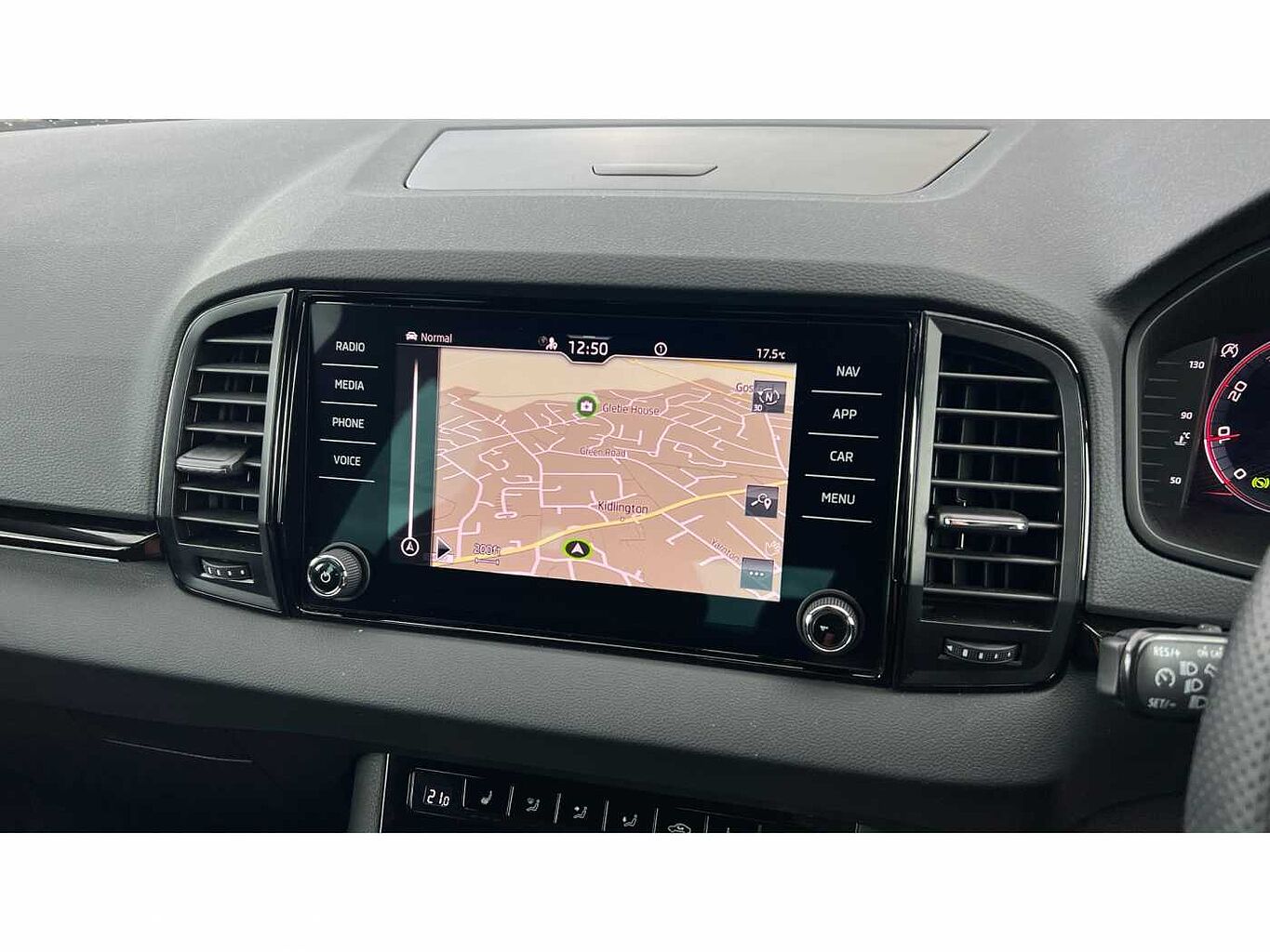 SKODA Karoq SUV 1.5 TSI (150ps) SportLine ACT