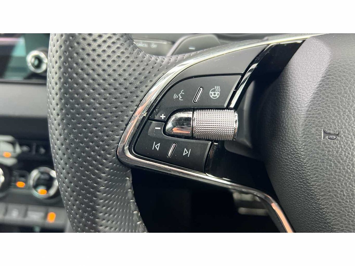 SKODA Karoq SUV 1.5 TSI (150ps) SportLine ACT