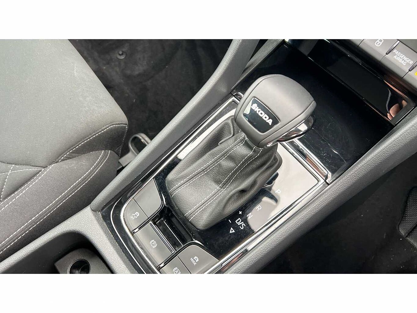 SKODA Karoq SUV 1.5 TSI (150ps) SportLine ACT