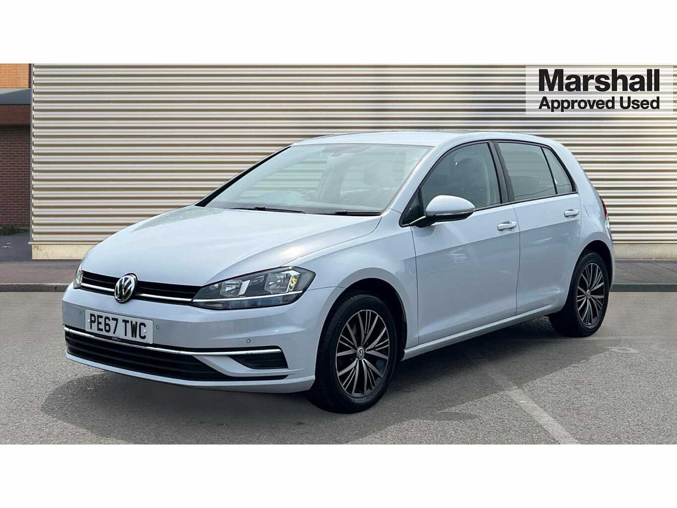 Volkswagen Golf MK7 Facelift 1.0 TSI SE Nav 110PS 5D