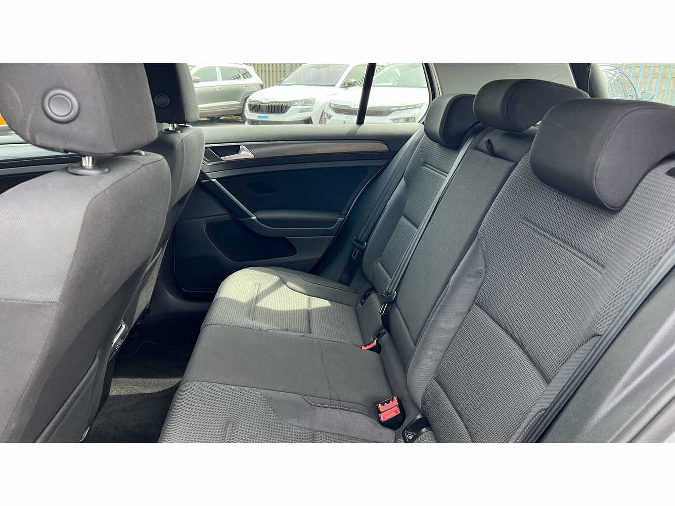 Volkswagen Golf MK7 Facelift 1.0 TSI SE Nav 110PS 5D