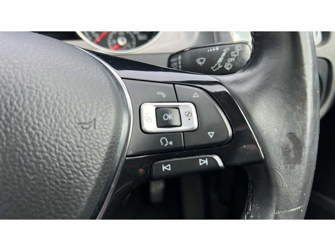 Volkswagen Golf MK7 Facelift 1.0 TSI SE Nav 110PS 5D