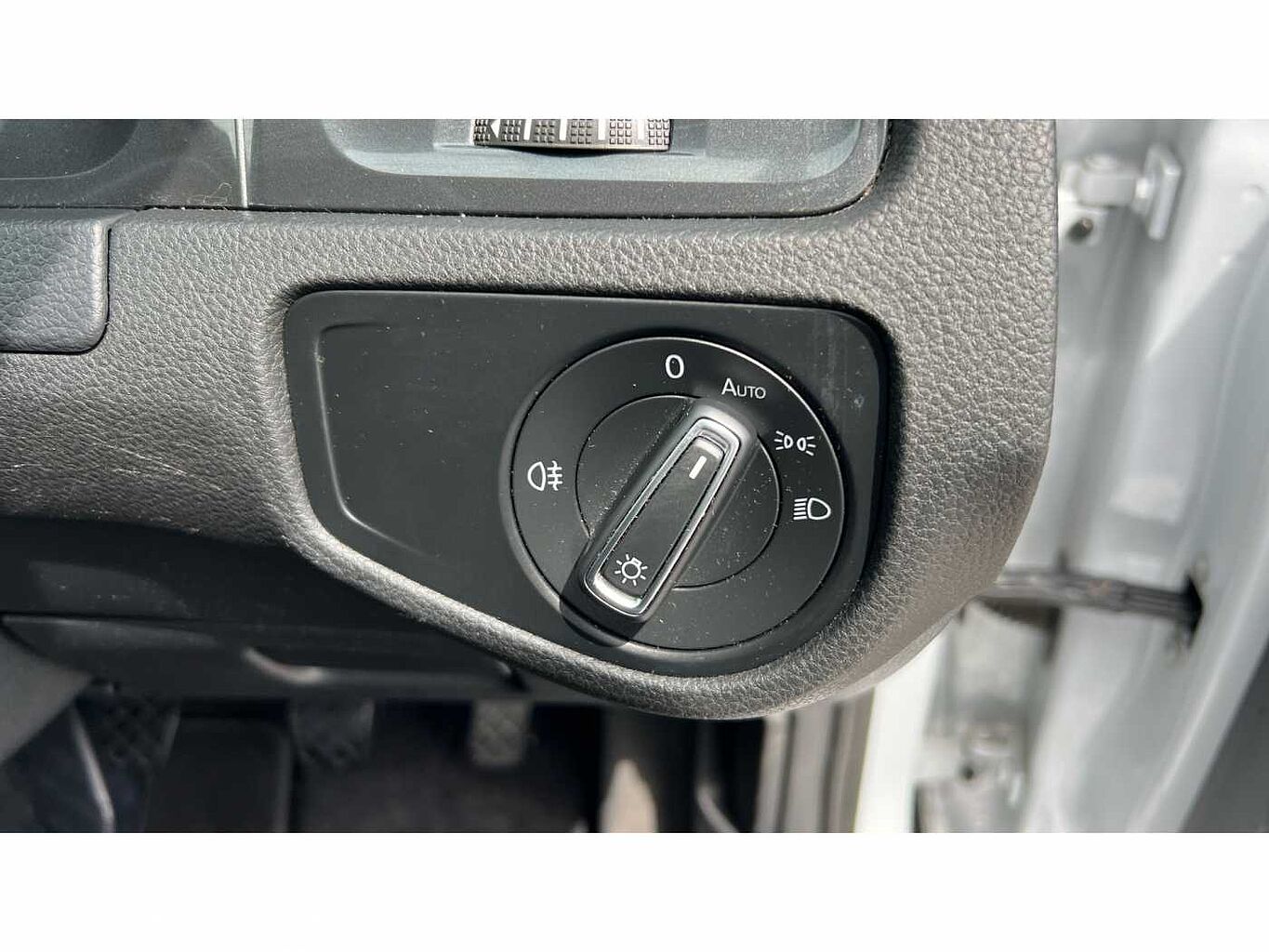 Volkswagen Golf MK7 Facelift 1.0 TSI SE Nav 110PS 5D