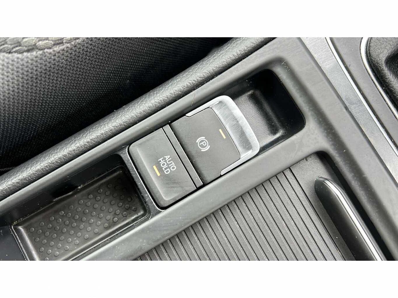 Volkswagen Golf MK7 Facelift 1.0 TSI SE Nav 110PS 5D